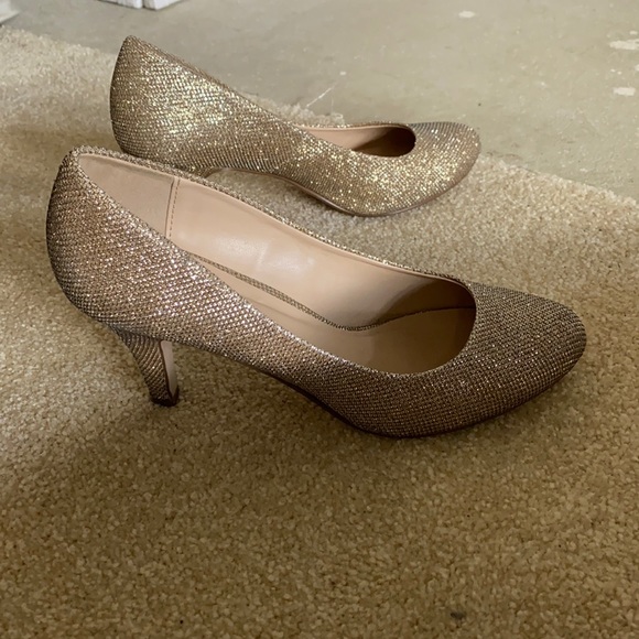 Spring heels - Picture 2 of 4